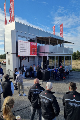 Johan van de Water awards op de Truckstar Mack en Speciaal Transportdag